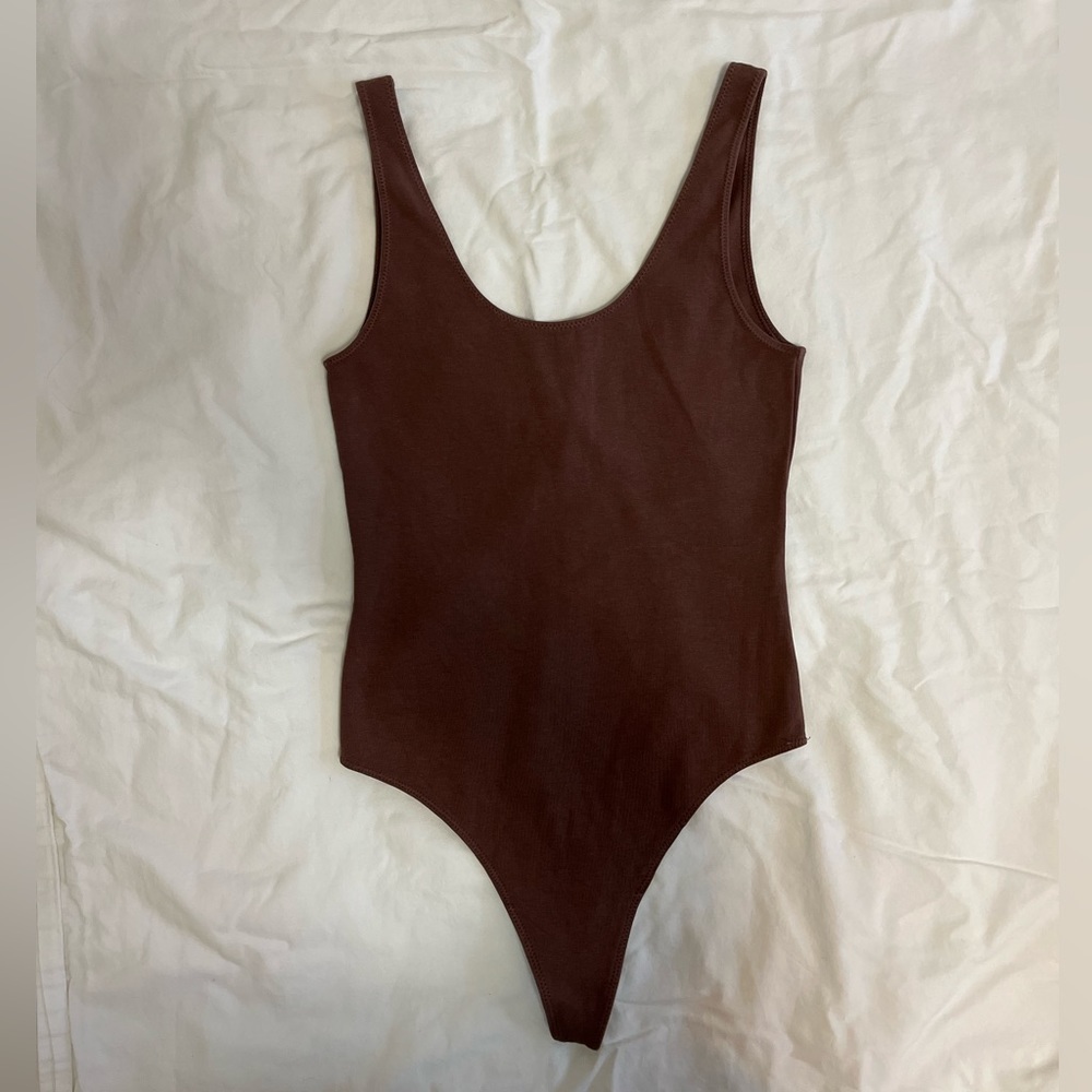 Sleeveless Brown Scoop Neck Bodysuit